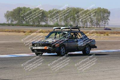 media/Oct-01-2022-24 Hours of Lemons (Sat) [[0fb1f7cfb1]]/10am (Front Straight)/